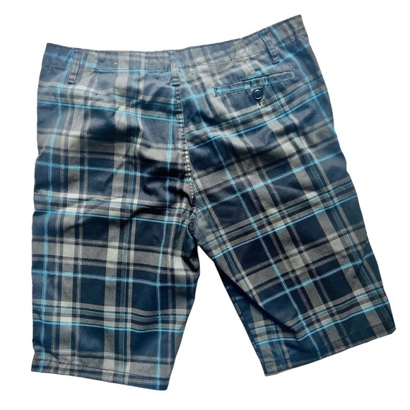 BLUENOTES shorts classic flat front  plaid knee length cargo waist 38" - Picture 3 of 11